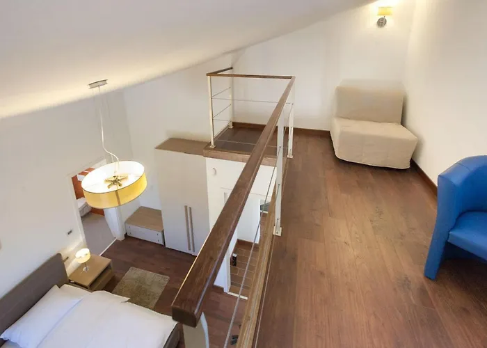 Santa Domenica 펜션 *